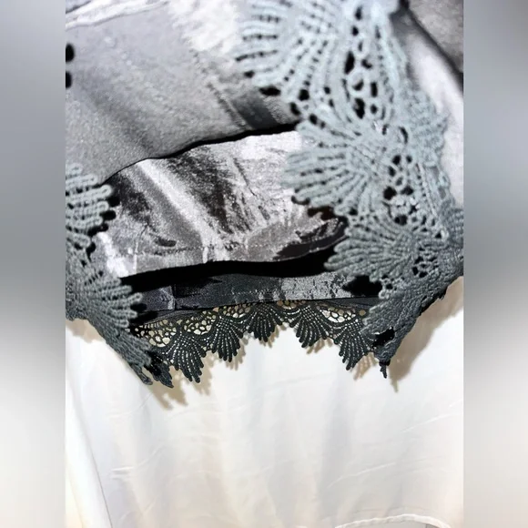 Twelve by twelve XS SIDE CUT OUT BLACK DRESS NEW NWT - Picture 9 of 10